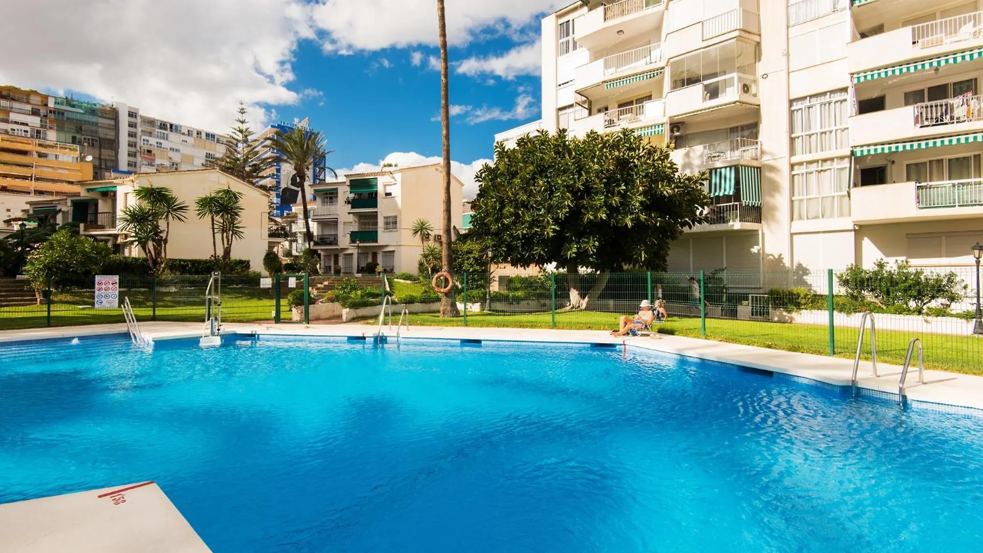 Aloha Torres Carihuela Beach Torremolinos 0*,  Spanje